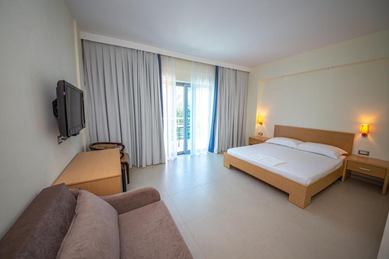 Hotel Borshi Εξωτερικό φωτογραφία