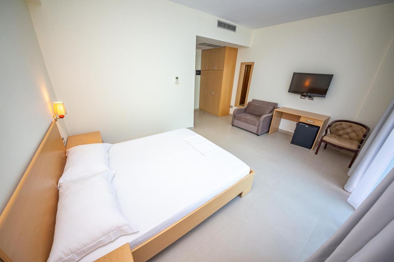 Hotel Borshi Εξωτερικό φωτογραφία