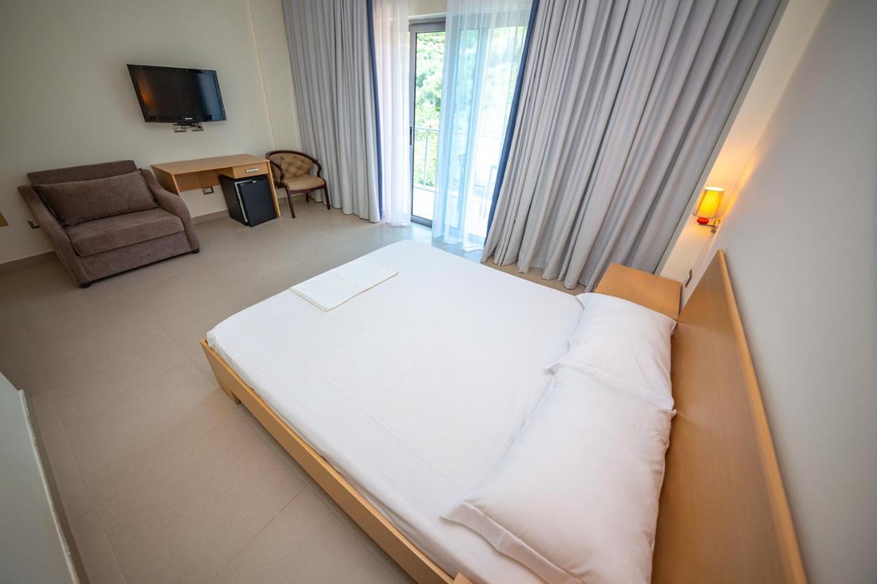 Hotel Borshi Εξωτερικό φωτογραφία