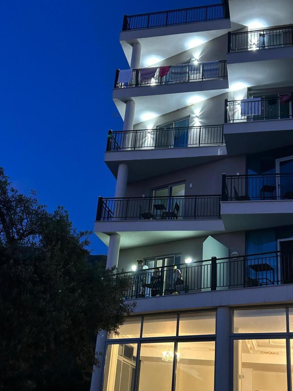 Hotel Borshi Εξωτερικό φωτογραφία