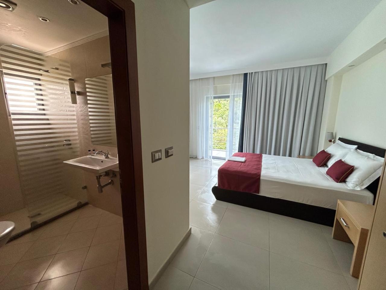 Hotel Borshi Εξωτερικό φωτογραφία